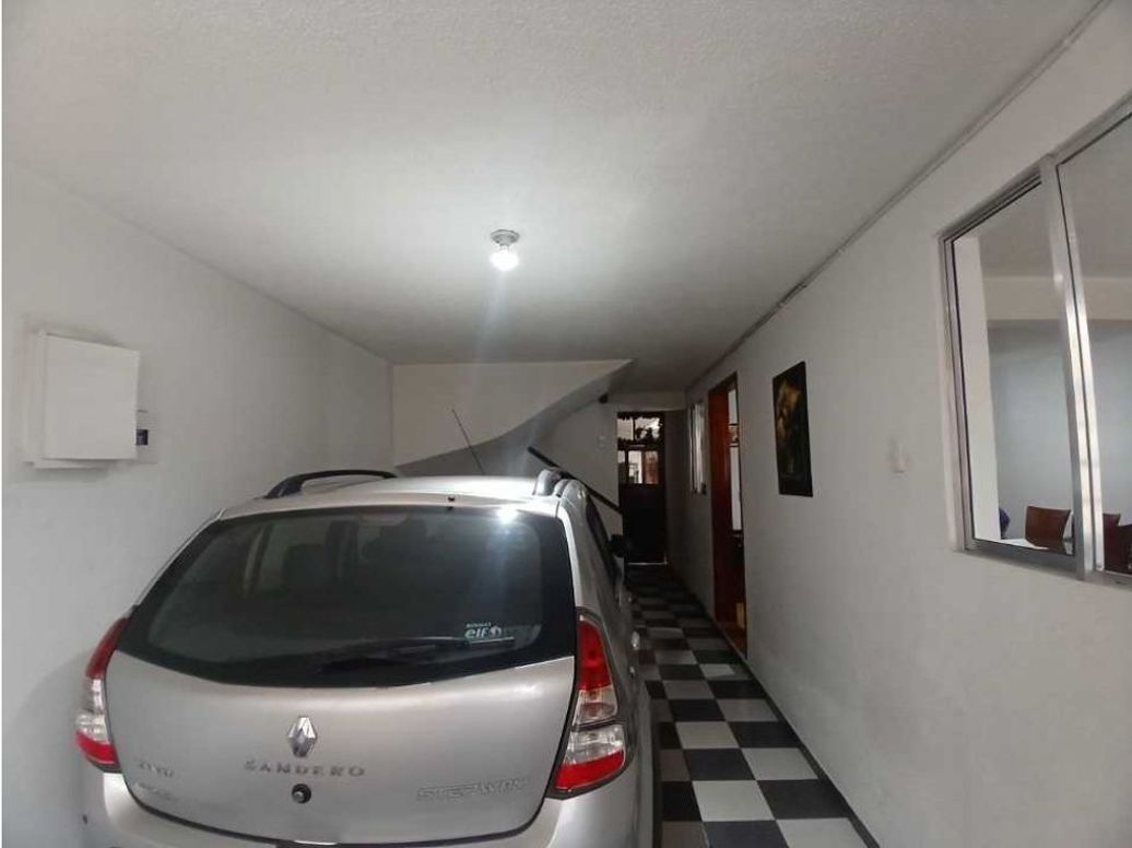 Casa de 9 alcobas en venta en San Fernando, Bogotá, 232 m² · foto 5 de 20