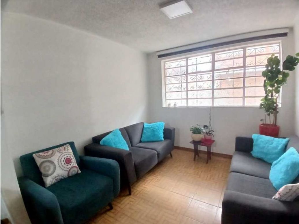 Casa de 9 alcobas en venta en San Fernando, Bogotá, 232 m² · foto 7 de 20