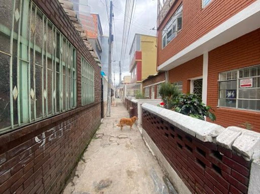 Casa de 5 alcobas en venta en Quiroga, Bogotá, 169 m² · foto 2 de 20