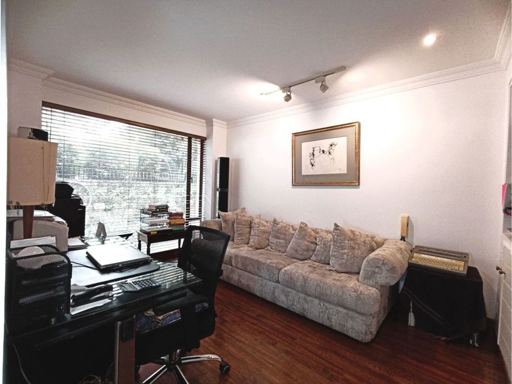 Apartamento de 3 alcobas en venta en Los Rosales, Bogotá, 194 m² · foto 4 de 20