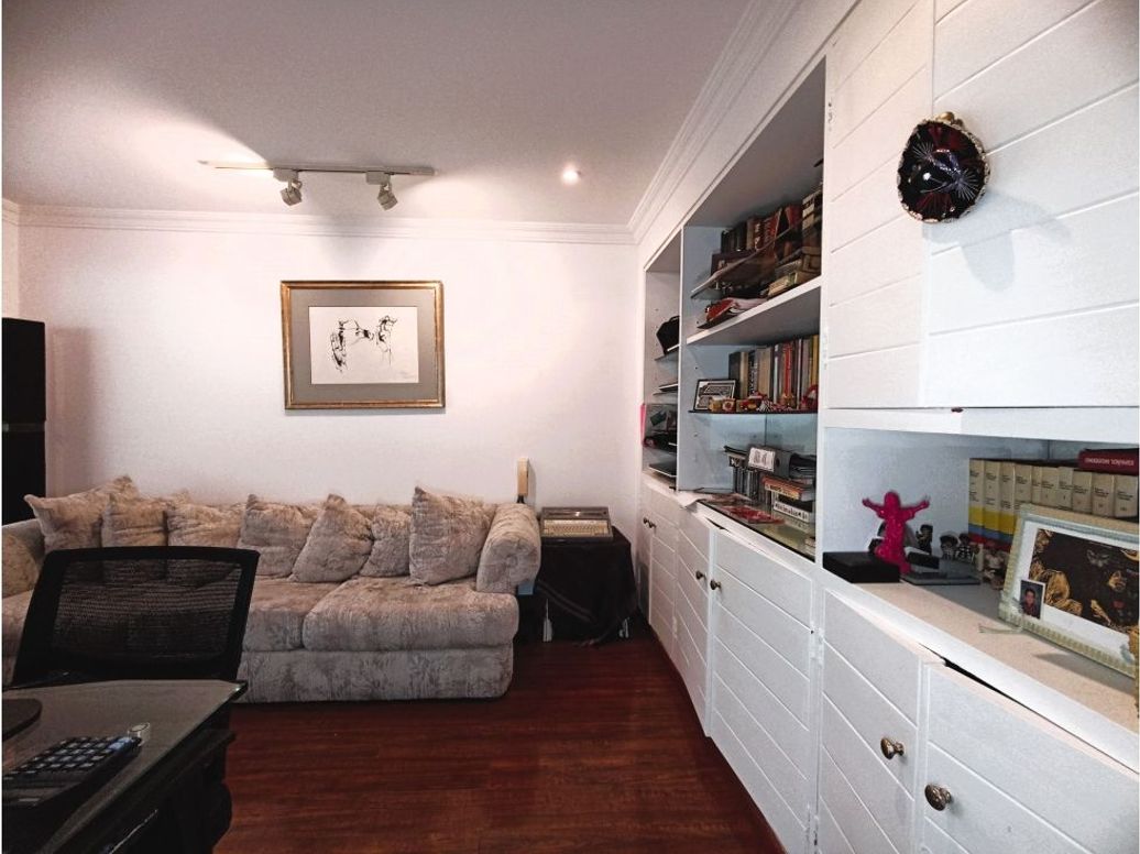 Apartamento de 3 alcobas en venta en Los Rosales, Bogotá, 194 m² · foto 5 de 20