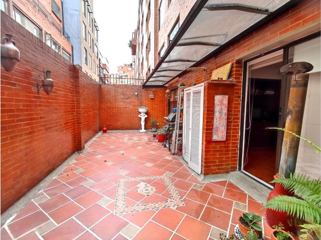 Apartamento de 3 alcobas en venta en Los Rosales, Bogotá, 194 m² · foto 17 de 20