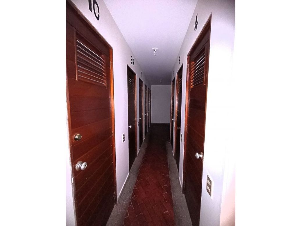 Apartamento de 3 alcobas en venta en Los Rosales, Bogotá, 194 m² · foto 19 de 20