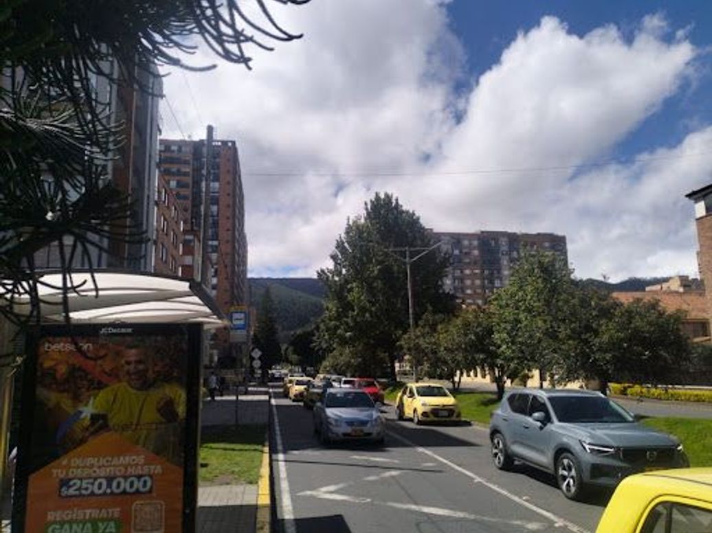 Casa de 4 alcobas en venta en Cedritos, Bogotá, 100 m² · foto 2 de 20