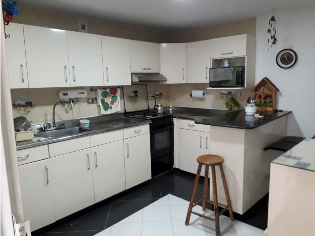Casa de 6 alcobas en venta en Roma, Bogotá, 240 m² · foto 20 de 20