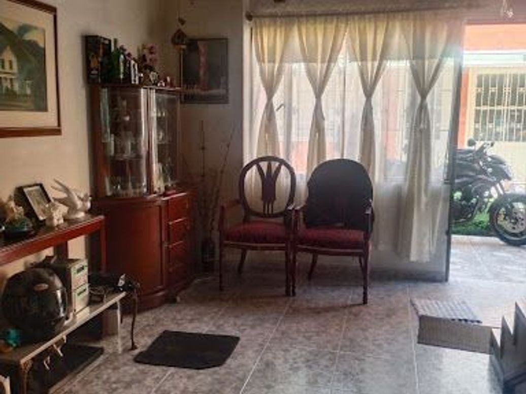Casa de 2 alcobas en venta en Villas De Granada, Bogotá, 52 m² · foto 2 de 20