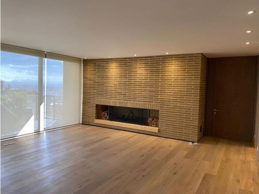 Apartaestudio en venta en El Refugio, Bogotá, 210 m² · foto 4 de 17