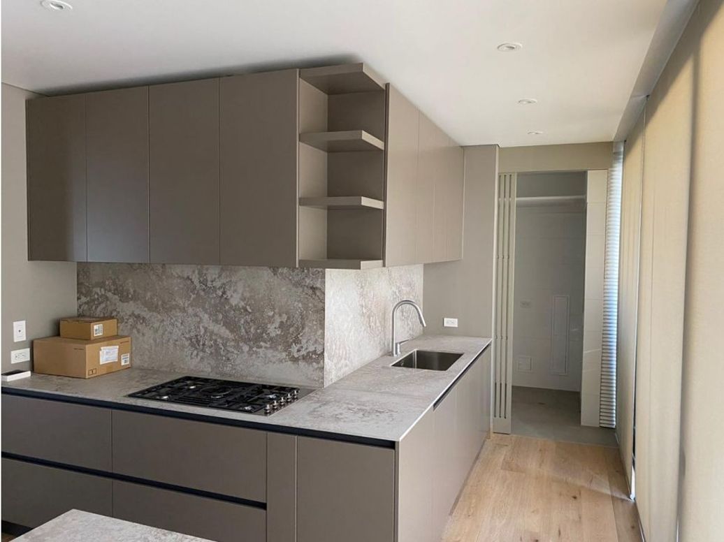 Apartaestudio en venta en El Refugio, Bogotá, 210 m² · foto 15 de 17