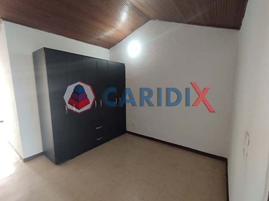 Casa de 4 alcobas en venta en Villa Luz, Bogotá, 161 m² · foto 4 de 20