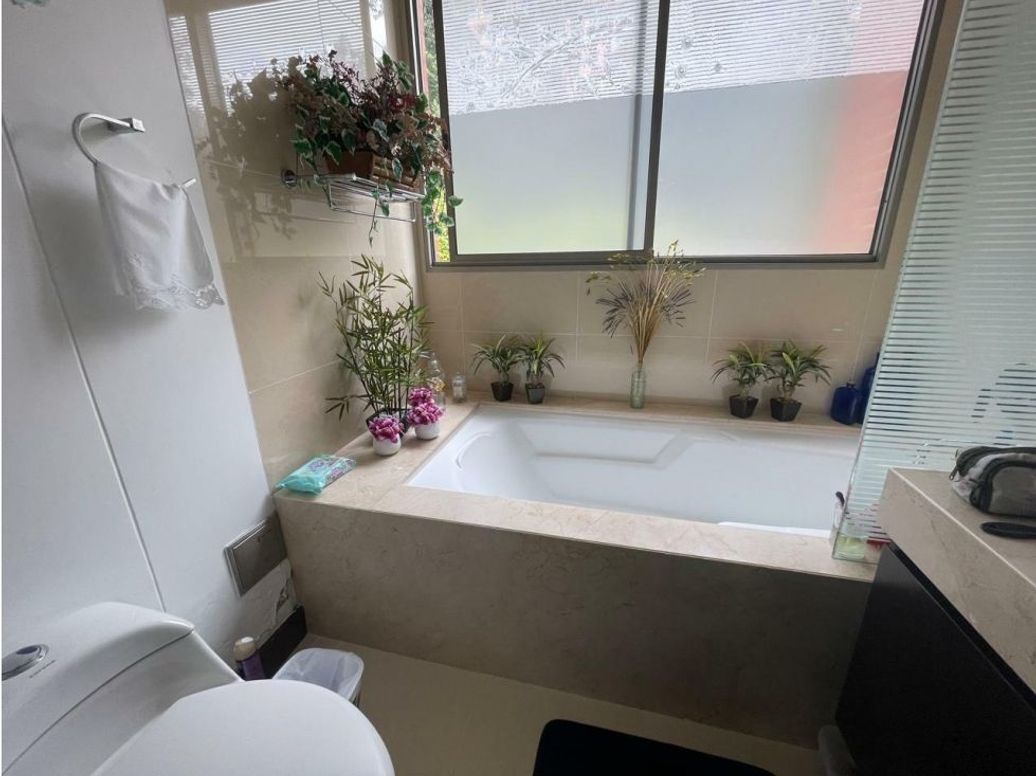 Apartamento de 3 alcobas en venta en Sagrado Corazón, Bogotá, 324 m² · foto 6 de 7
