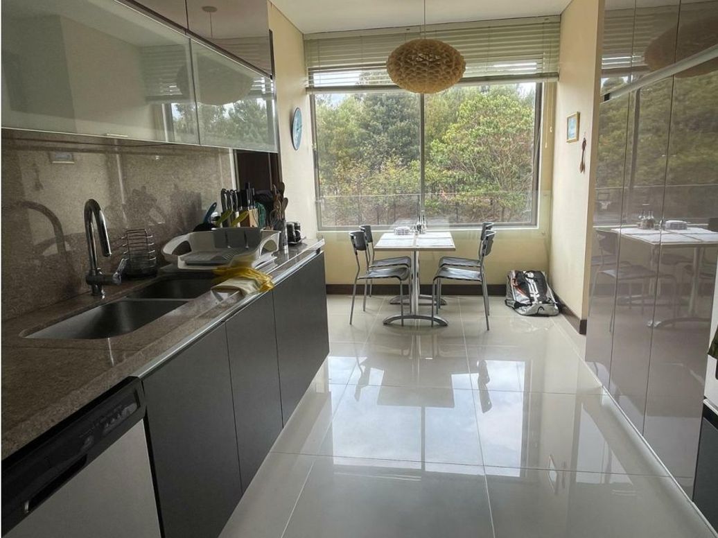 Apartamento de 3 alcobas en venta en Sagrado Corazón, Bogotá, 324 m² · foto 5 de 7