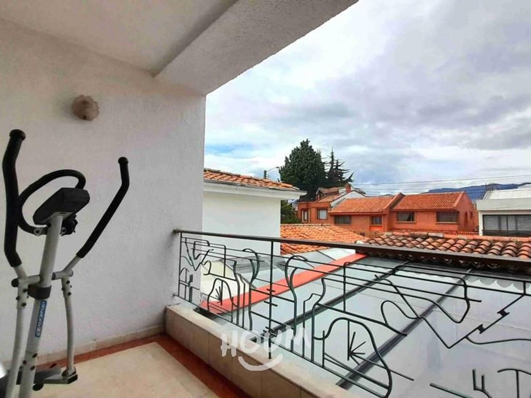 Casa de 3 alcobas en venta en San Miguel, Bogotá, 270 m² · foto 5 de 20