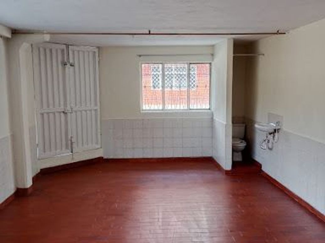 Casa de 9 alcobas en venta en Gran Britalia, Bogotá, 350 m² · foto 11 de 20