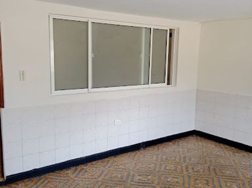 Casa de 9 alcobas en venta en Gran Britalia, Bogotá, 350 m² · foto 12 de 20