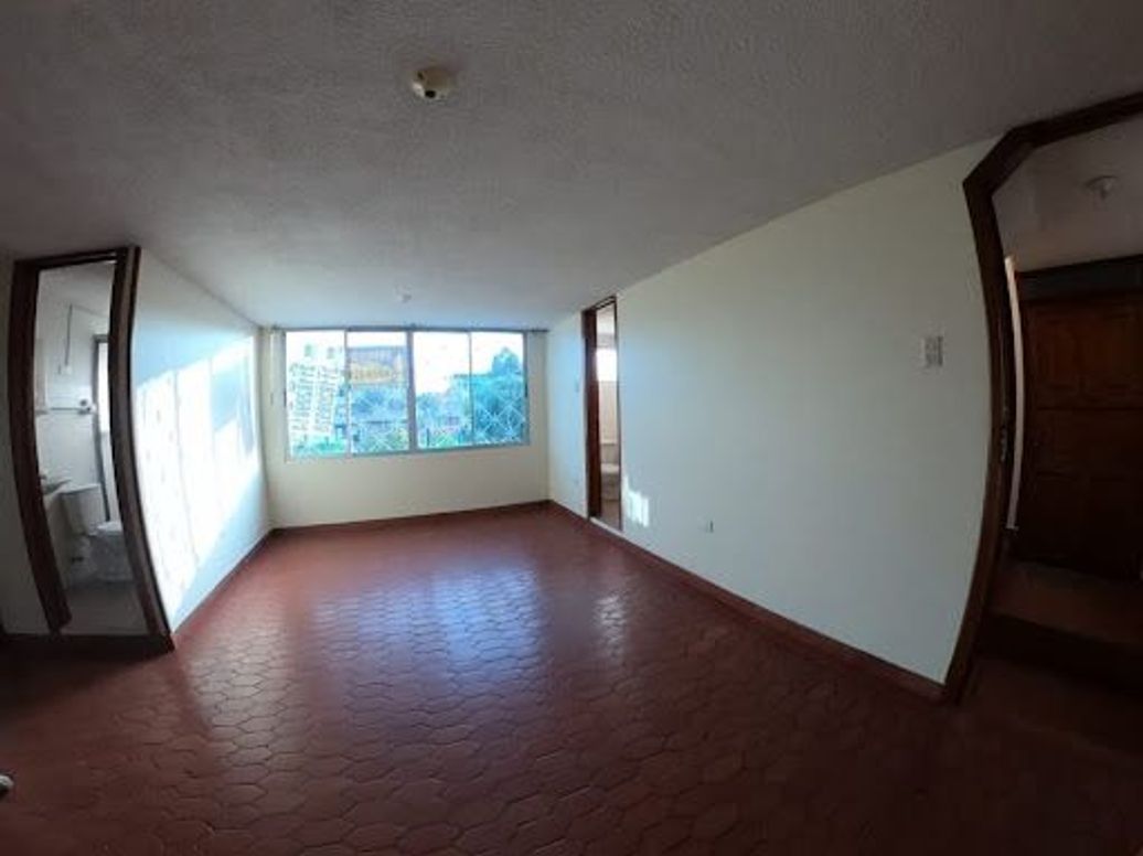 Casa de 9 alcobas en venta en Gran Britalia, Bogotá, 350 m² · foto 8 de 20