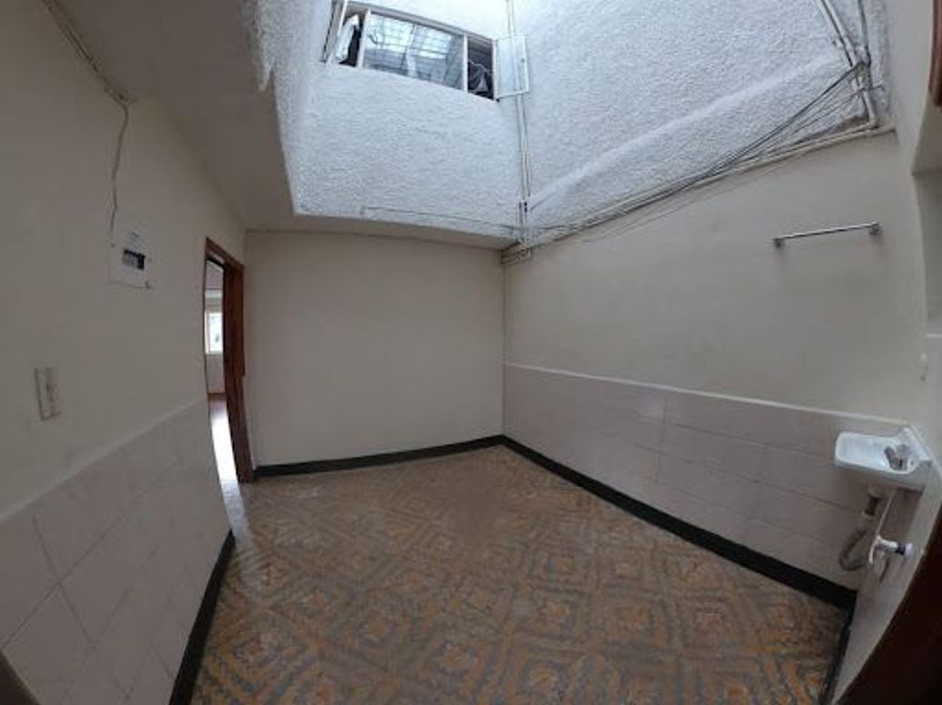 Casa de 9 alcobas en venta en Gran Britalia, Bogotá, 350 m² · foto 18 de 20