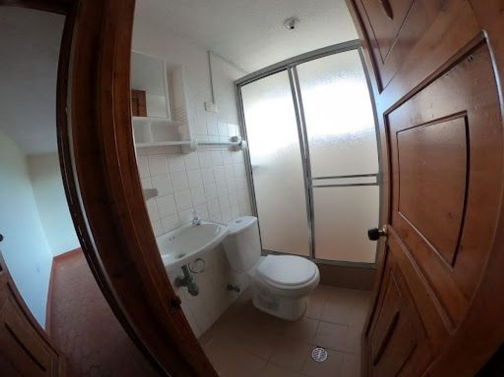 Casa de 9 alcobas en venta en Gran Britalia, Bogotá, 350 m² · foto 16 de 20