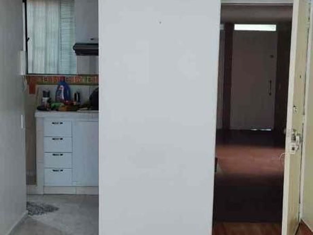 Apartamento de 3 alcobas en venta en San Bernardo, Bogotá, 51 m² · foto 5 de 20