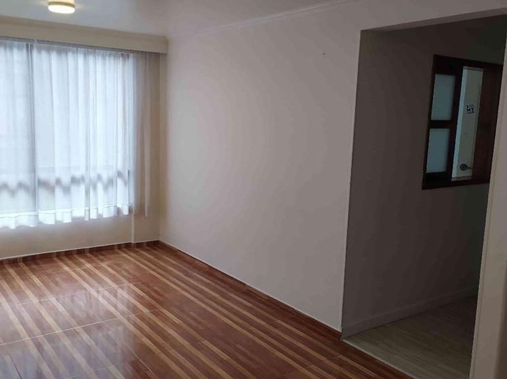 Apartamento de 3 alcobas en venta en San Bernardo, Bogotá, 51 m² · foto 4 de 20