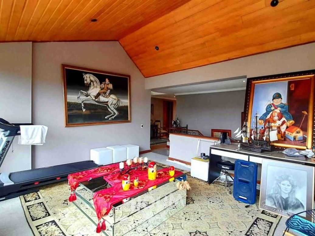 Casa de 4 alcobas en venta en Suba Naranjos, Bogotá, 321 m² · foto 19 de 20
