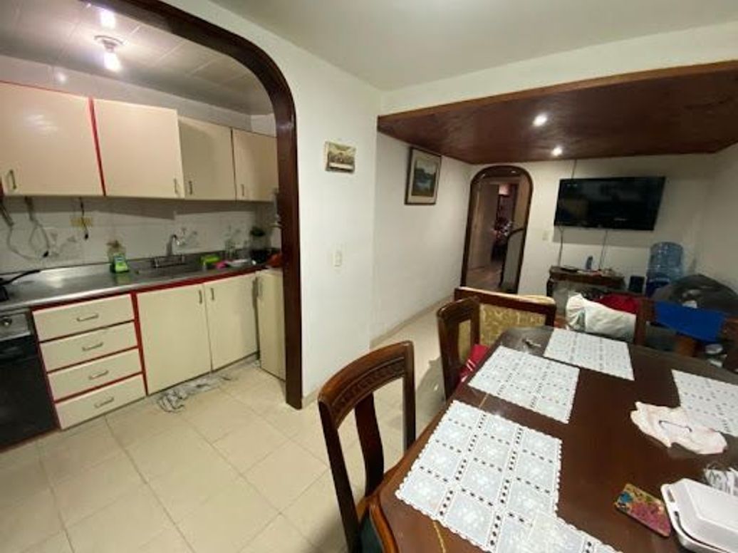 Casa de 3 alcobas en venta en Villas De Granada, Bogotá, 166 m² · foto 9 de 20