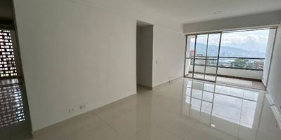 Apartamento Ubicado en el sector de la cuenca, cuenta con facilidad de acceso, debido a su ubicación estratégica, además está cerca de iglesias, cerca del centro comercial Mayorca, polideportivo sur de Envigado y supermercados como D1.