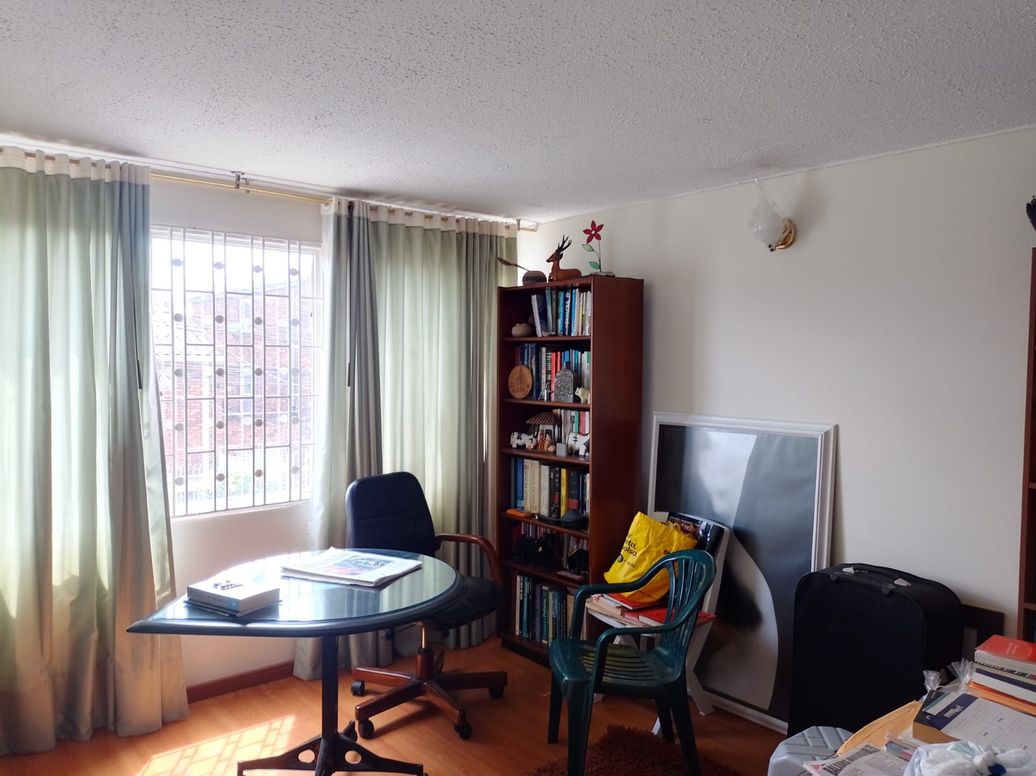 Apartamento de 3 alcobas en venta en Cjr Andes Reservado 4, Bogotá, 144 m² · foto 8 de 12