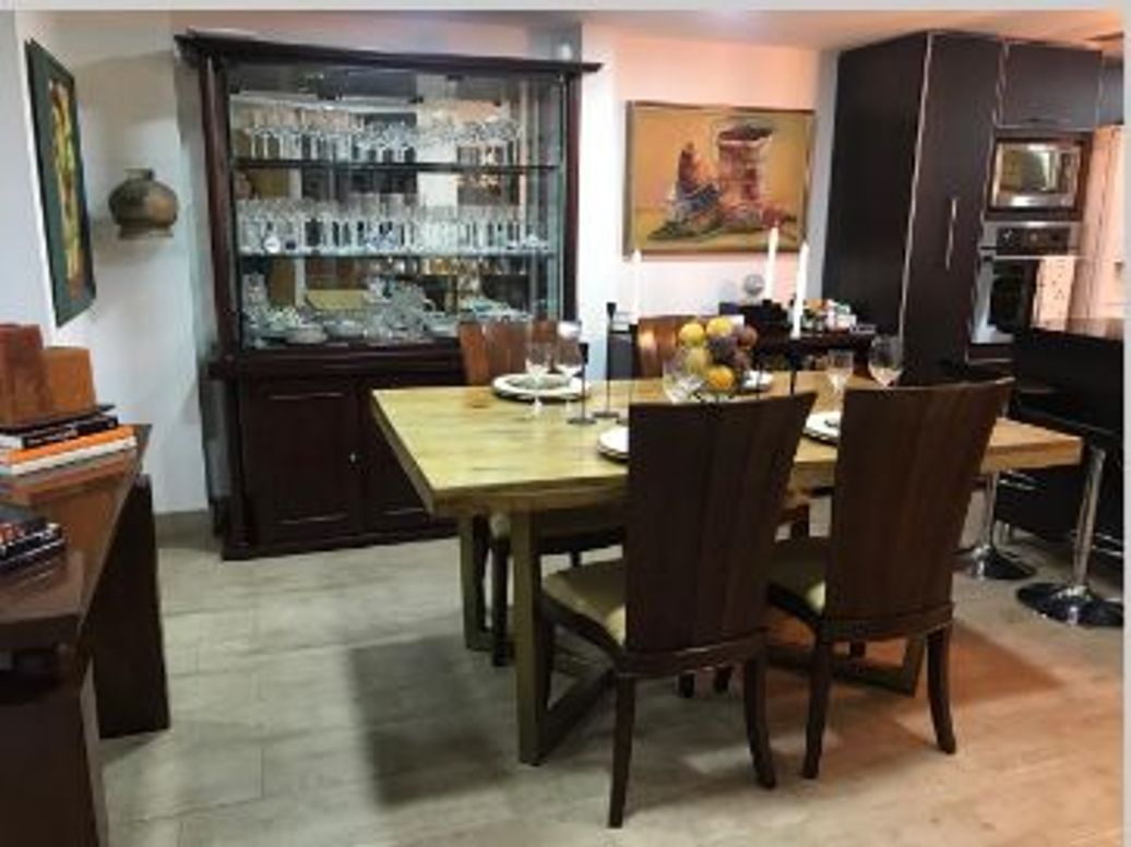 Casa de 4 alcobas en venta en La Floresta Norte, Bogotá, 270 m² · foto 4 de 12
