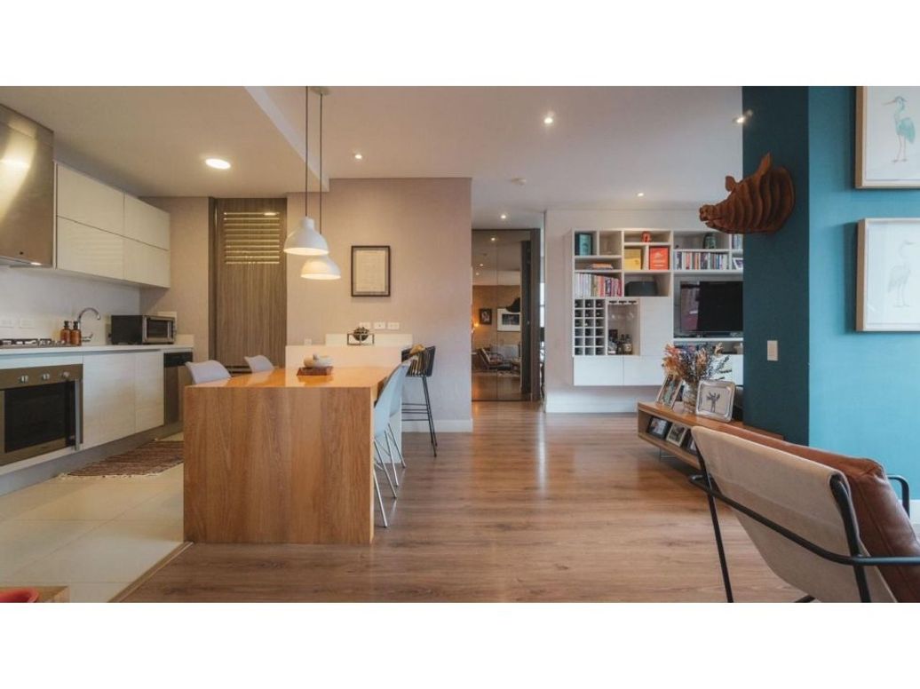 Apartaestudio en venta en Chicó Reservado, Bogotá, 88 m² · foto 6 de 13