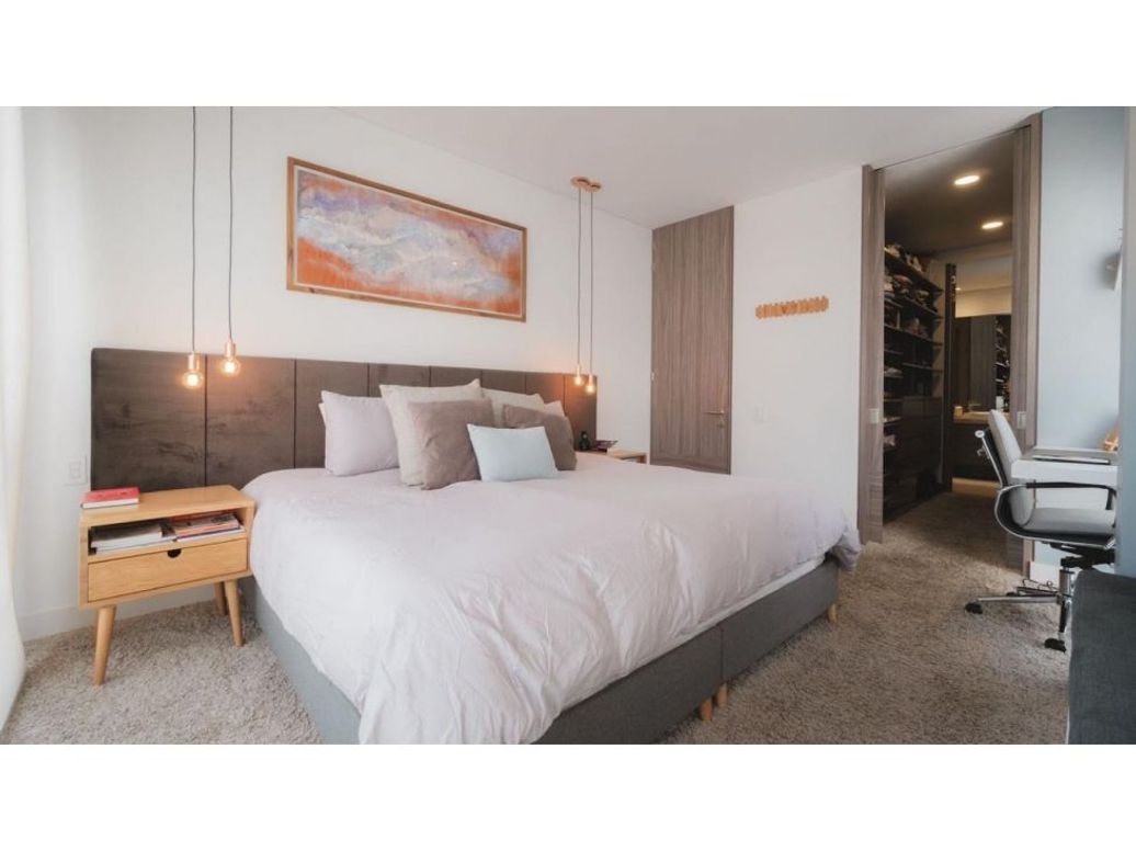 Apartaestudio en venta en Chicó Reservado, Bogotá, 88 m² · foto 8 de 13