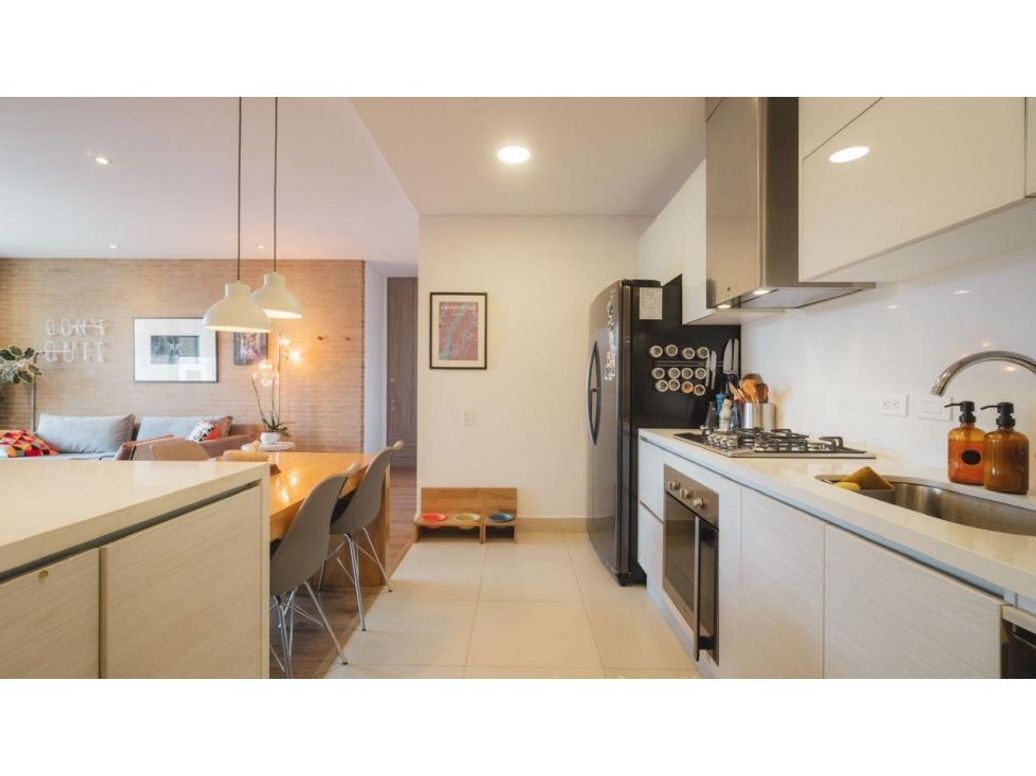 Apartaestudio en venta en Chicó Reservado, Bogotá, 88 m² · foto 11 de 13