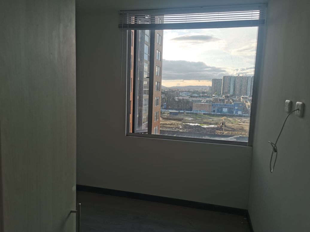 Apartamento de 3 alcobas en arriendo en Cjr Zentralzajari, Bogotá, 67 m² · foto 7 de 17
