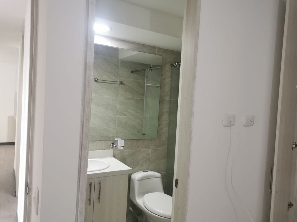 Apartamento de 3 alcobas en arriendo en Cjr Zentralzajari, Bogotá, 67 m² · foto 12 de 17