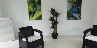 Casa en Venta en unidad cerrada en Galicia cerca a supermercados de cadena, rutas de transporte publico y servicios complementarios de la zona. Cuenta con tres niveles, sala-comedor, pisos en ceramica, tres habitaciones y tres baños, hall de alcobas, cocina integral mesón en granito, estufa y calentador a gas, zona de ropas. La unidad cuenta con  Piscina, Gimnasio, Salón comunal, sauna/turco, parques infantiles, cancha polideportiva, un parqueadero descubierto y un cuarto util. con vigilancia y portería las 24 Horas. *Inmuebles sujetos a verificación de disponibilidad.*