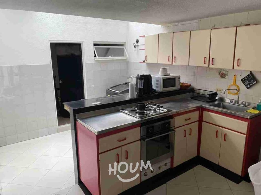 Casa de 3 alcobas en venta en Santa Rosa, Bogotá, 138 m² · foto 2 de 19