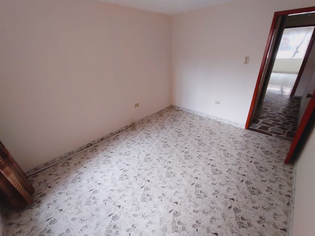 Casa de 5 alcobas en venta en Ciudad Bachué, Bogotá, 140 m² · foto 13 de 20