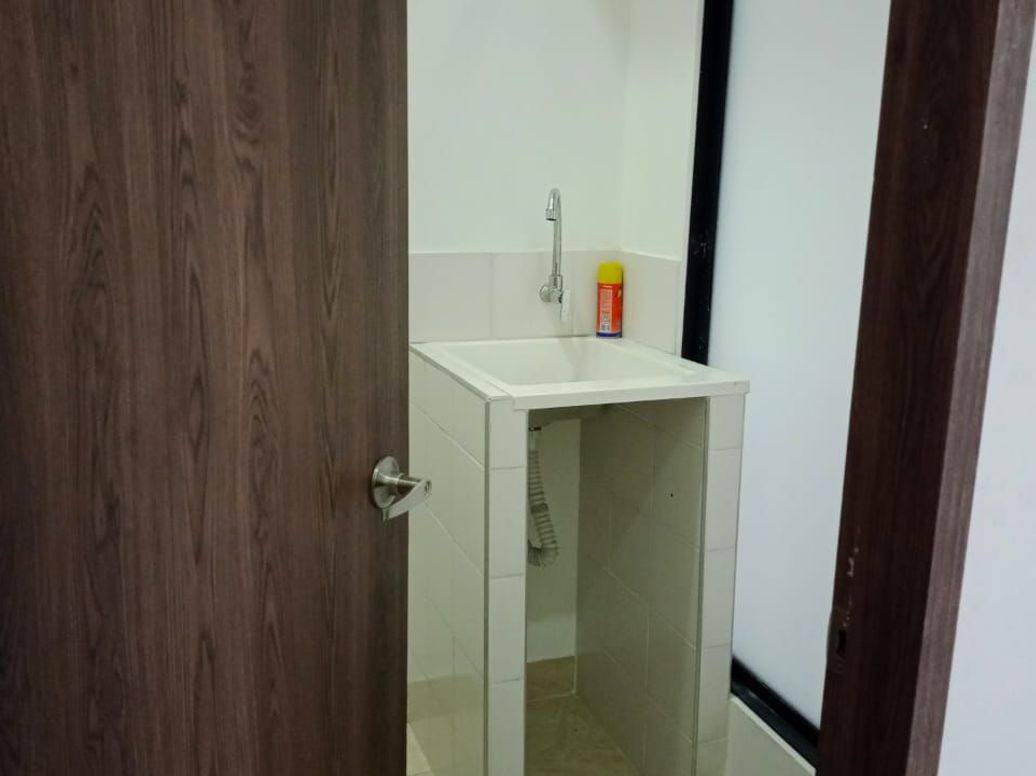 Apartamento de 4 alcobas en venta en Bellavista Occidental, Bogotá, 98 m² · foto 3 de 19