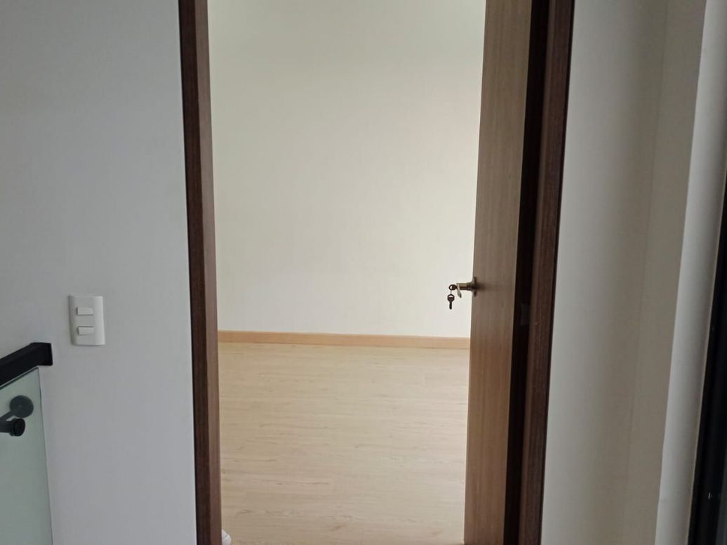 Apartamento de 4 alcobas en venta en Bellavista Occidental, Bogotá, 98 m² · foto 8 de 19