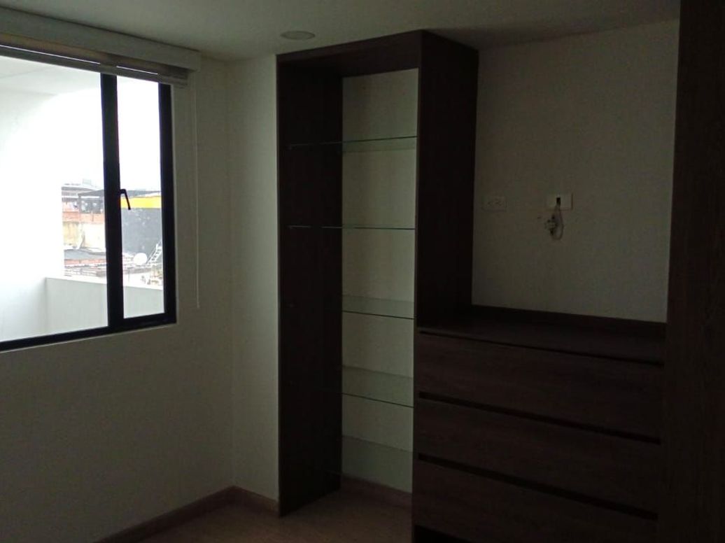 Apartamento de 4 alcobas en venta en Bellavista Occidental, Bogotá, 98 m² · foto 13 de 19