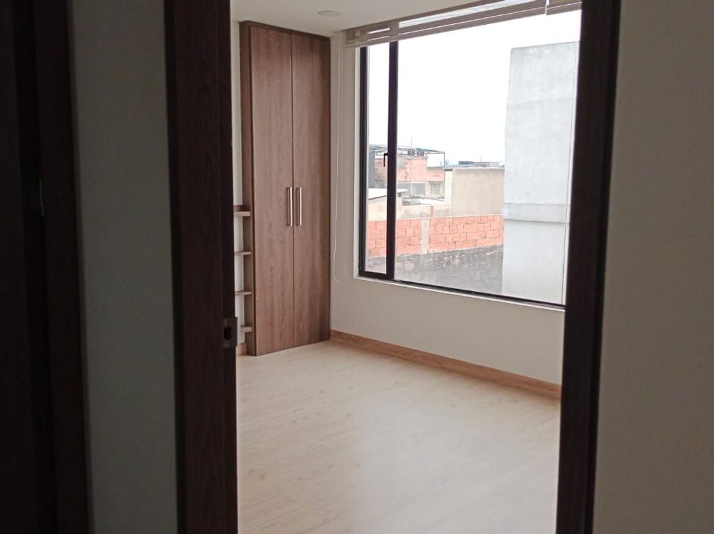 Apartamento de 4 alcobas en venta en Bellavista Occidental, Bogotá, 98 m² · foto 17 de 19