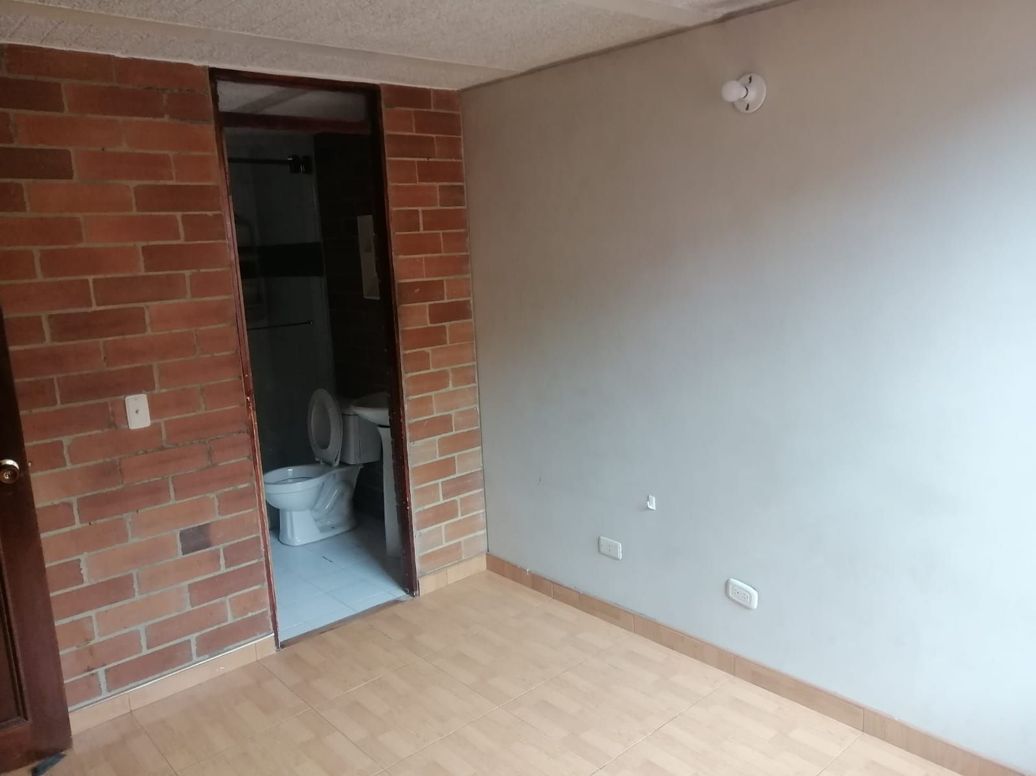Apartamento de 3 alcobas en venta en Tabora, Bogotá, 56 m² · foto 2 de 15