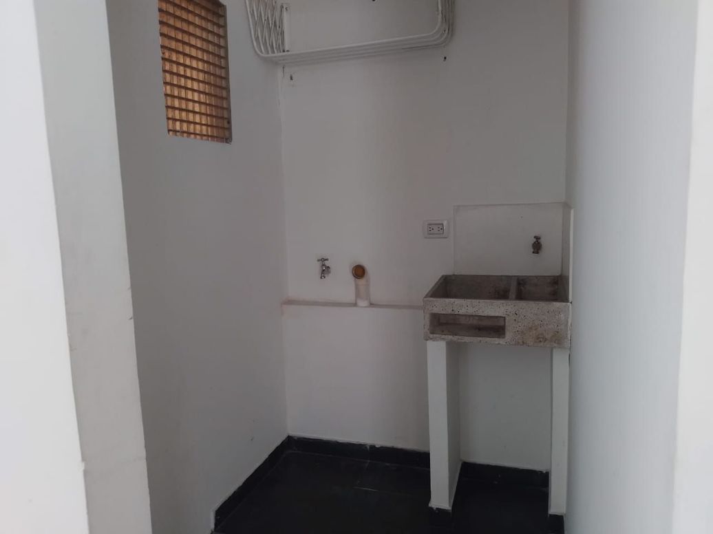 Casa de 6 alcobas en venta en El Laurel, Bogotá, 150 m² · foto 13 de 20