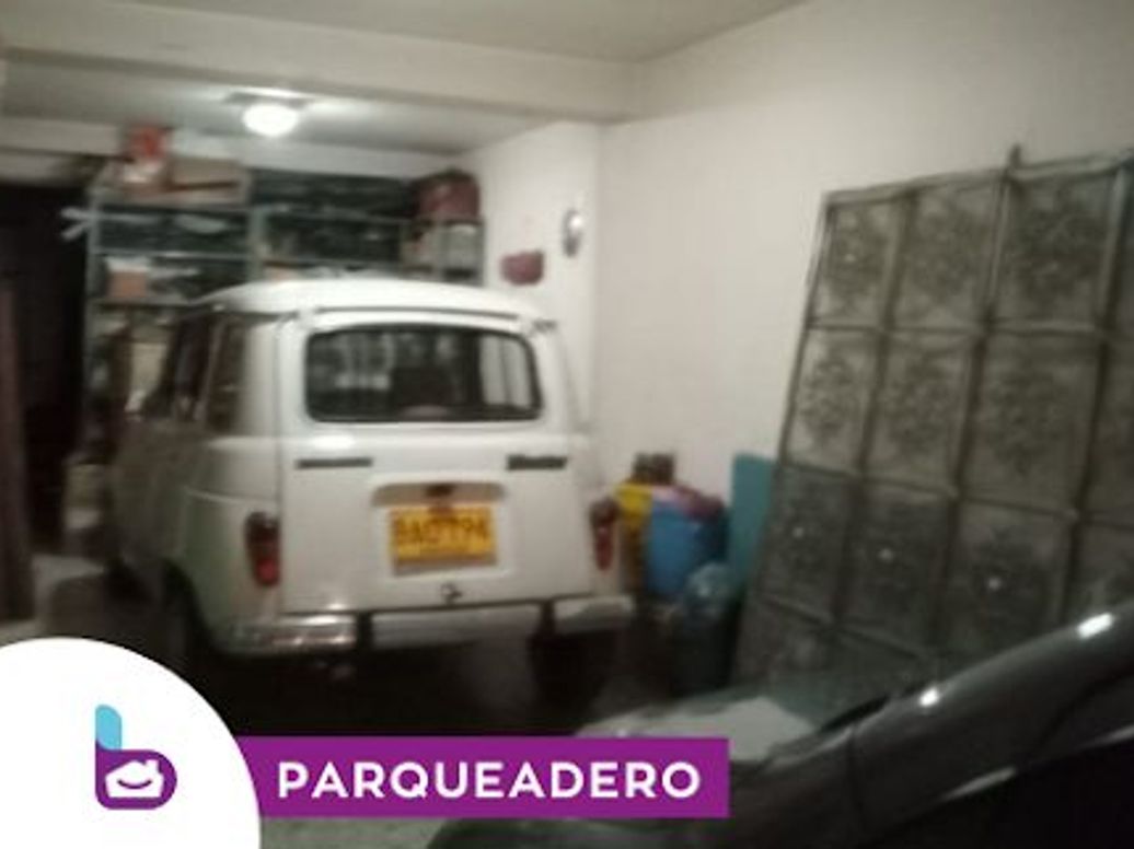 Casa de 5 alcobas en venta en Colombia, Bogotá, 306 m² · foto 13 de 13