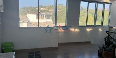 Casa para la venta en Villamaría, ciudad Jardín. Consta de 4 alcobas tres con closet, balcón, dos baños, sala, comedor, cocina integral de excelente tamaño con gas natural, calentador a gas, terraza y garaje. Para mayor información nos puedes contactar vía telefónica o vía whatsapp al 3148014286

