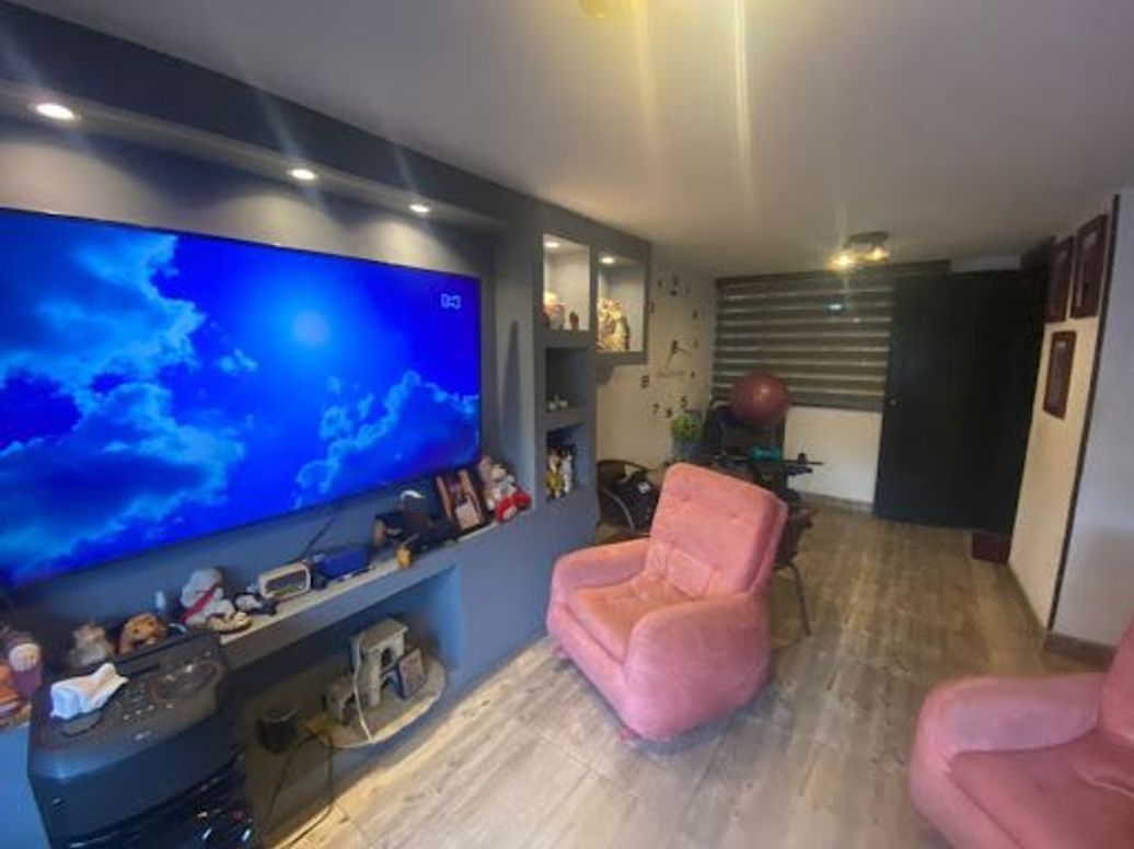 Apartamento de 10 alcobas en venta en Olarte, Bogotá, 280 m² · foto 5 de 17