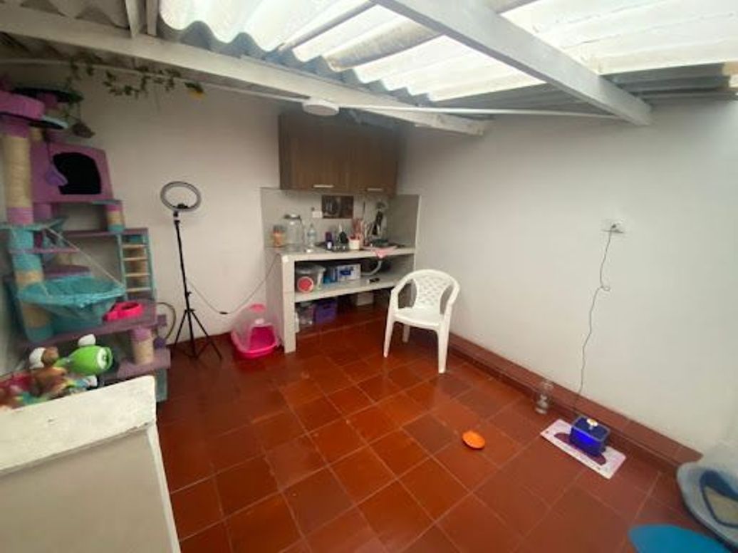 Apartamento de 10 alcobas en venta en Olarte, Bogotá, 280 m² · foto 16 de 17