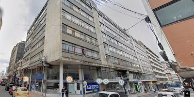 APARTAMENTO EN SECTOR CENTRO INTERNACIONAL MUY BIEN UBICADO EXCELENTE VISTA A LA TORRE COLPATRIA EXCELENTES VIAS DE ACCESO CERCA A MUSEOS Y ZONAS DE ARTE DE BOGOTA A 20 MINUTOS DEL AEROPUERTO EL DORADO