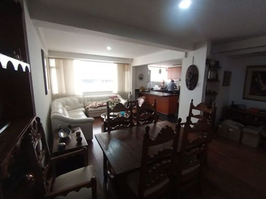 Apartamento de 3 alcobas en venta en San Patricio, Bogotá, 116 m² · foto 3 de 18