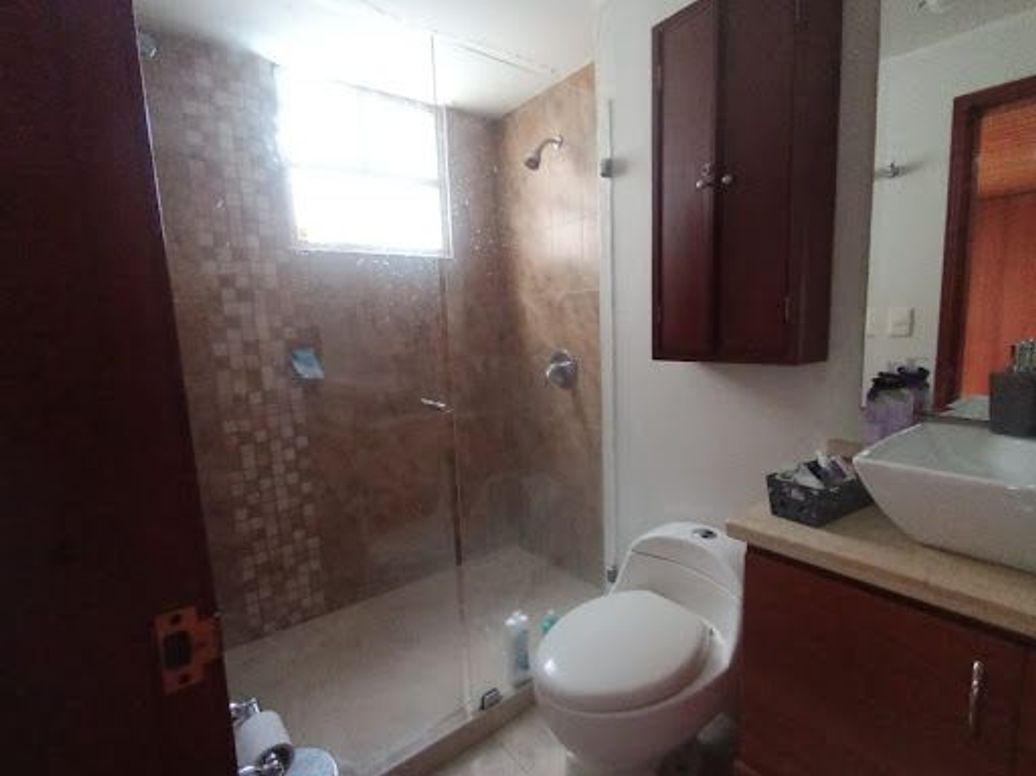 Apartamento de 3 alcobas en venta en San Patricio, Bogotá, 116 m² · foto 14 de 18