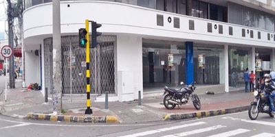 Local en arriendo en Bucarmanga, área 446.74 mts. Código 32384 para mayor información y revisar toda nuestra oferta visita nuestra pagina web: estebanrios.com o comuníquese a nuestro PBX: (607) 635 2877